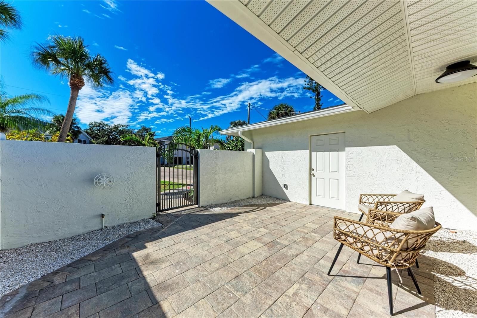 431 Island Circle, FL