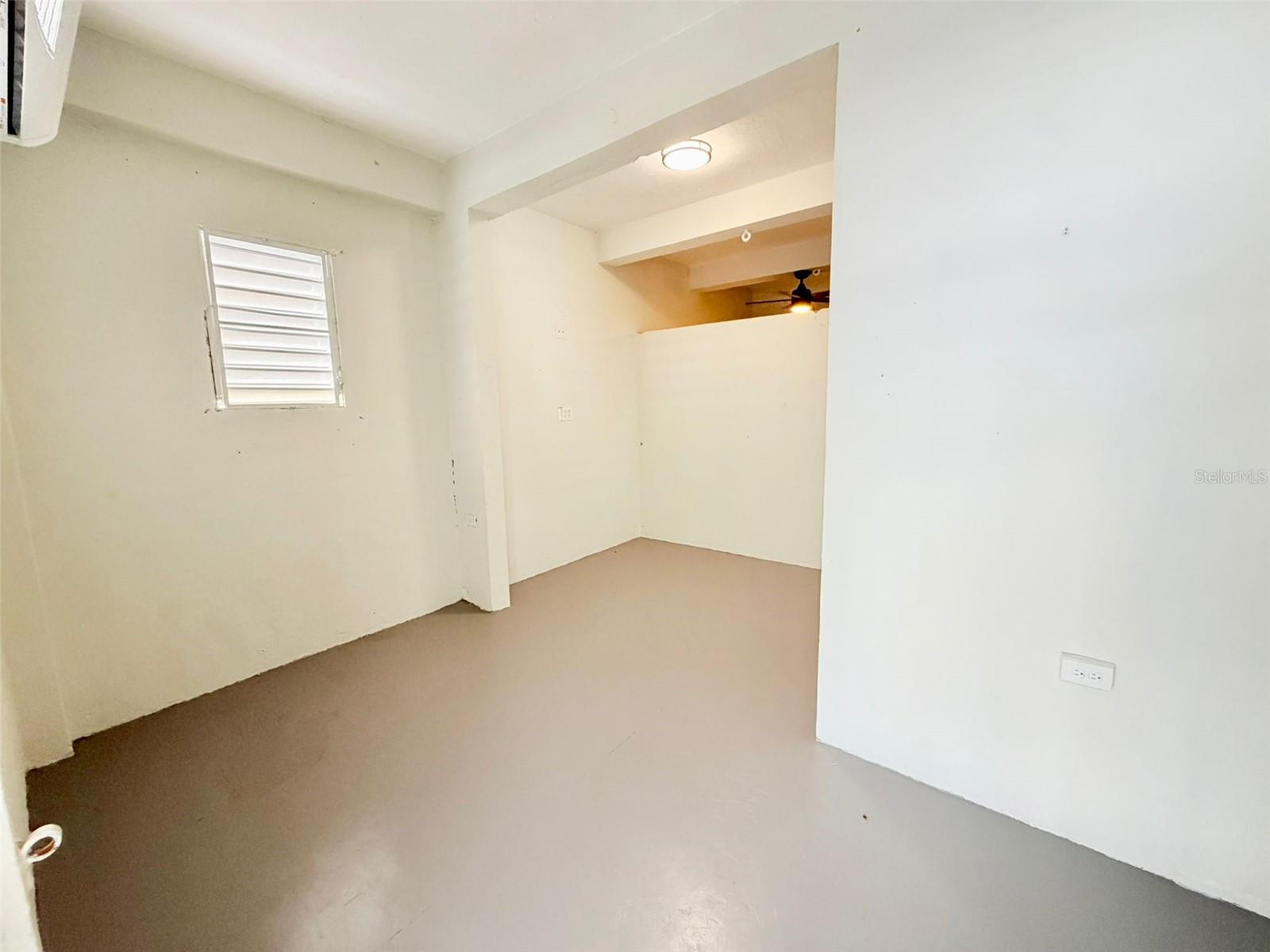 0 Lippitt, PR
