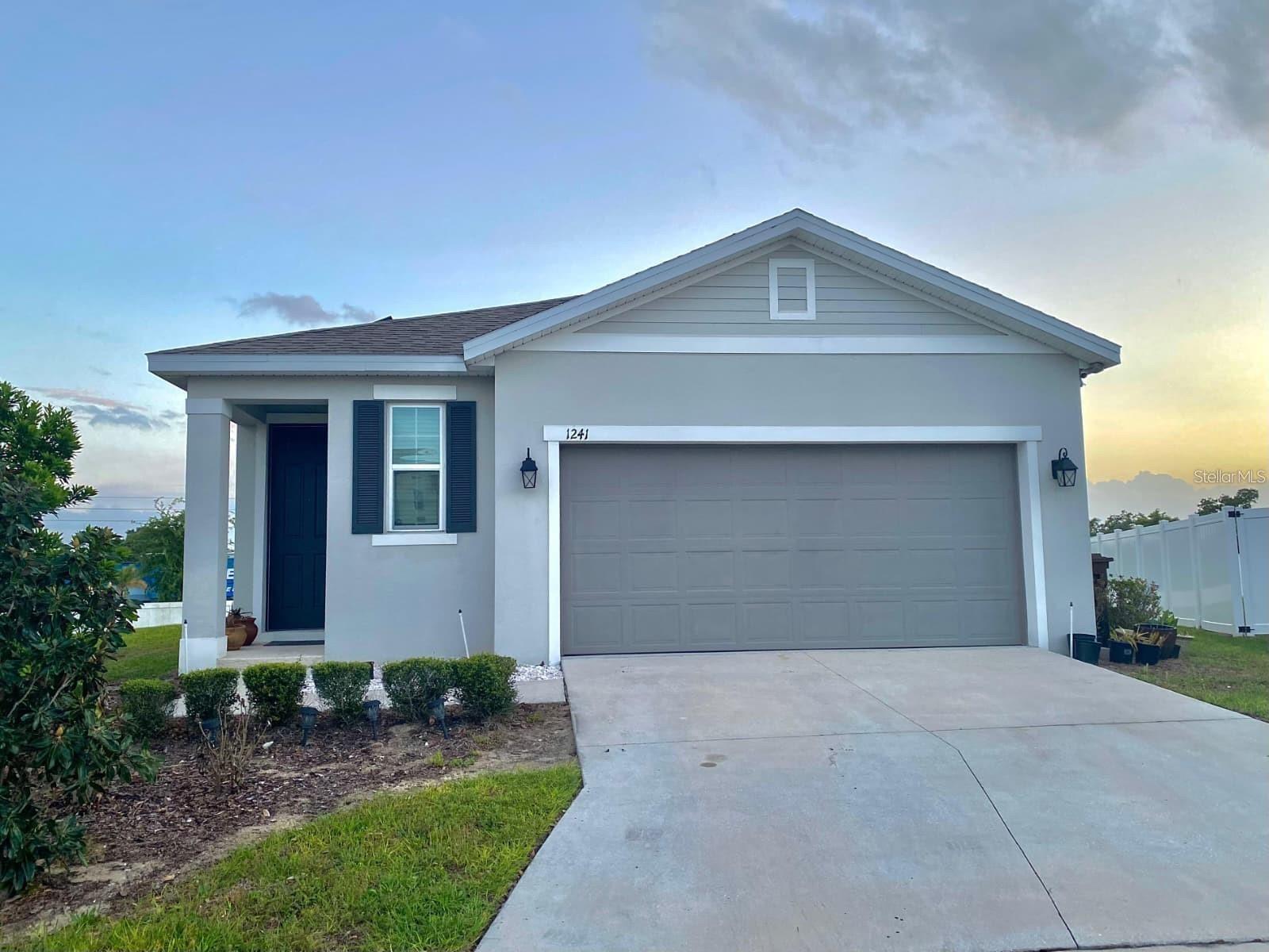 1241 Forest Gate Circle, FL