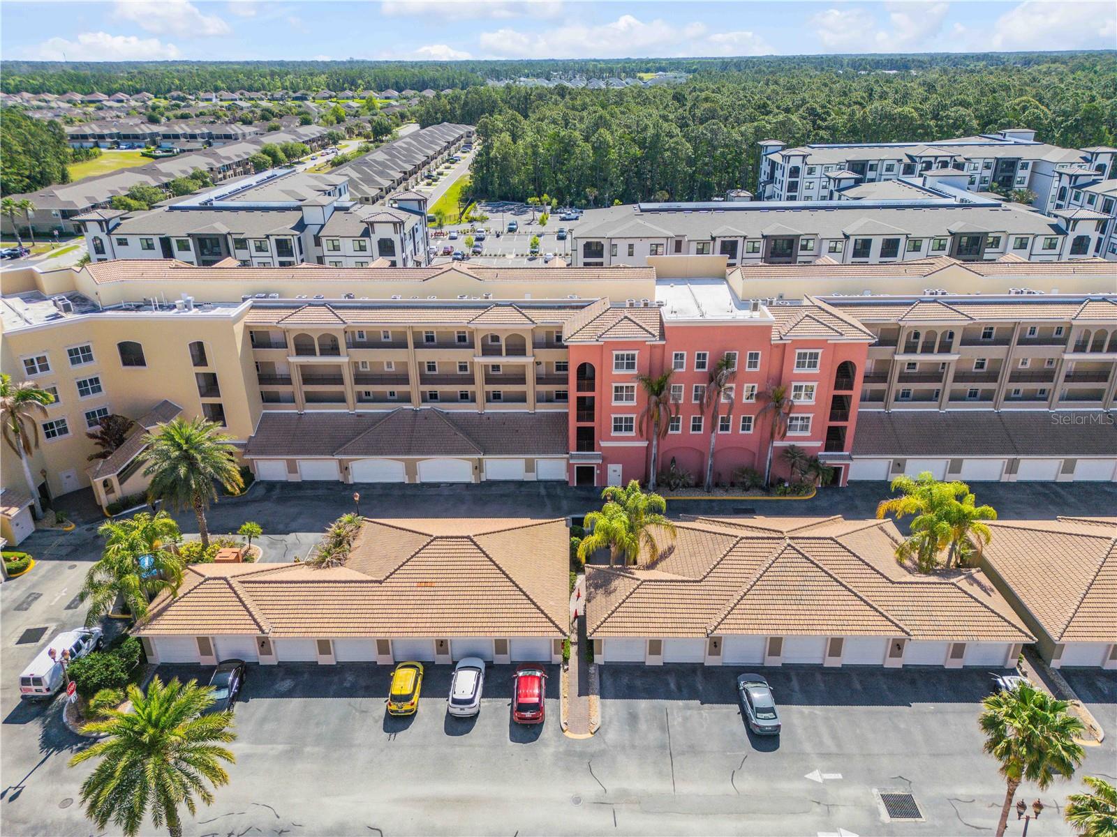 424 Luna Bella Lane, FL