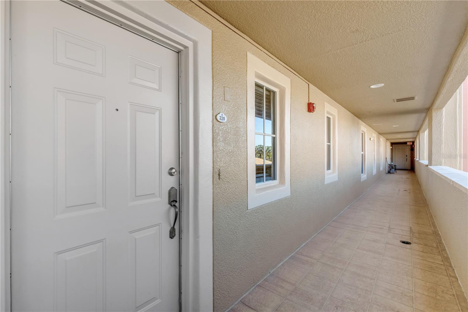 424 Luna Bella Lane, FL