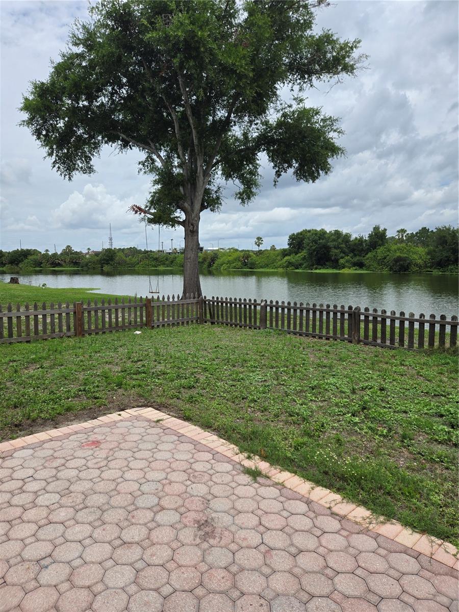 728 Burlwood Street, FL