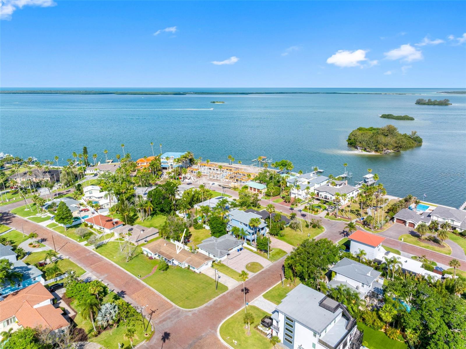 1794 Santa Barbara Drive, FL