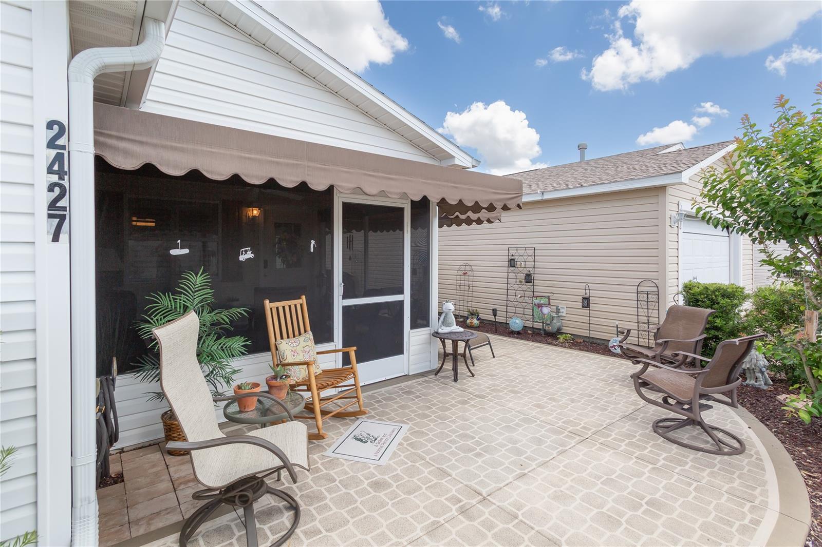 2427 Southern Oak Street, FL