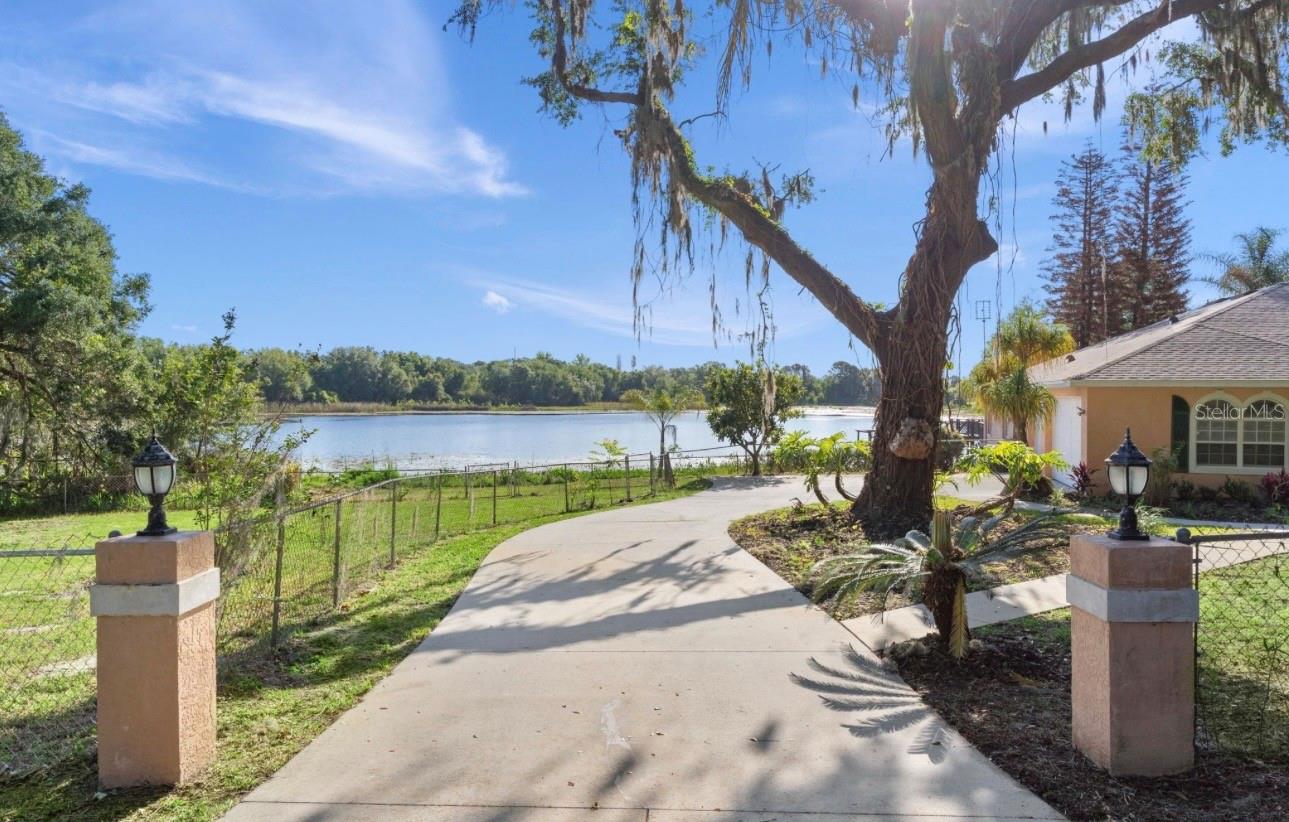 9440 County Road 561, FL