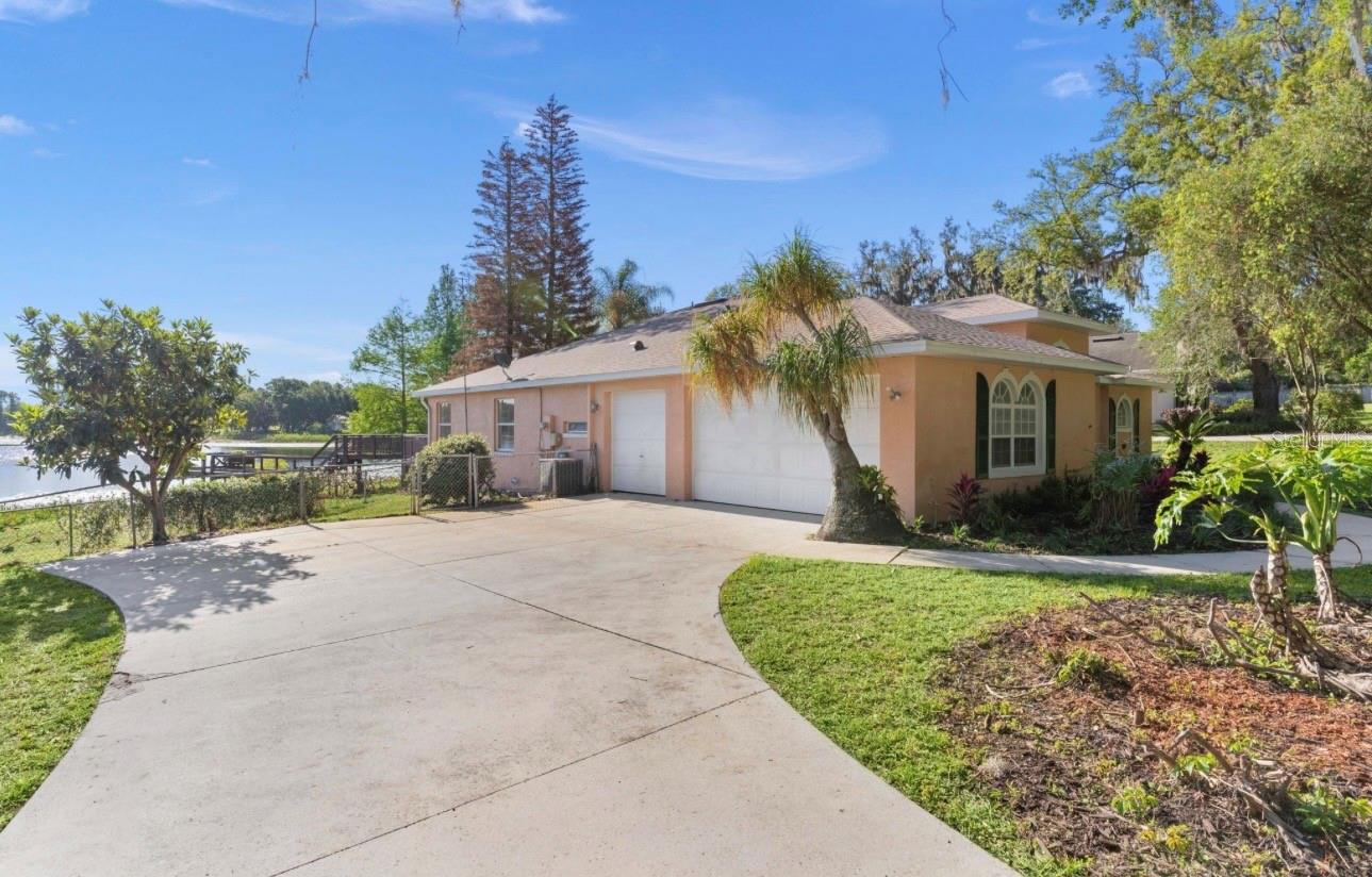 9440 County Road 561, FL