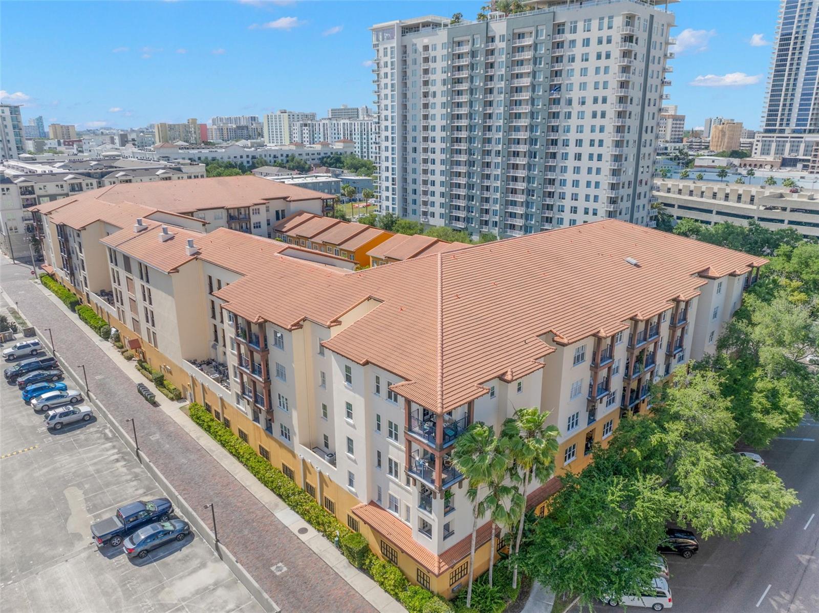 200 4th Avenue, FL