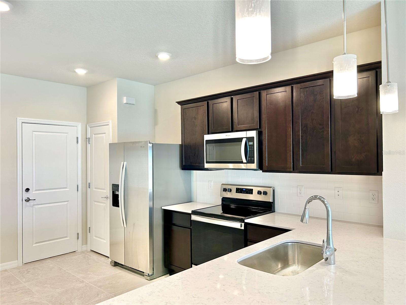 4652 Sparkling Shell Avenue, FL