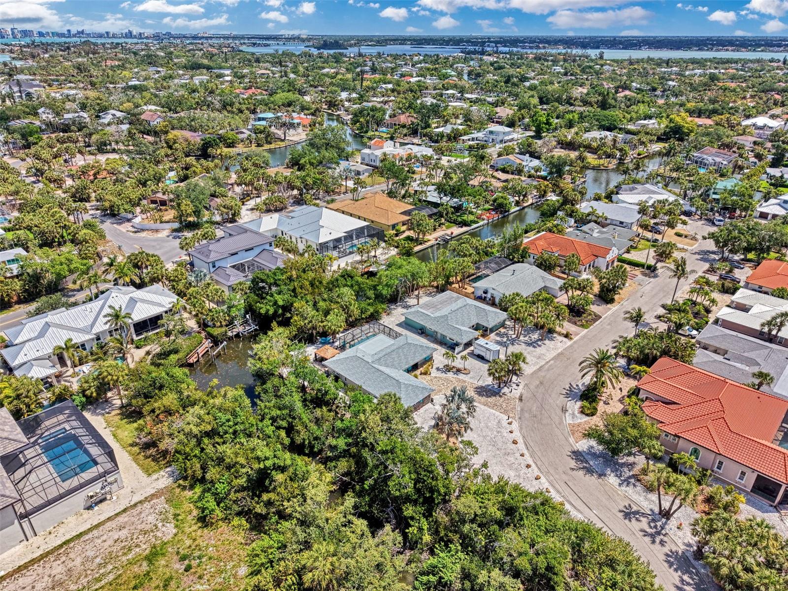307 Avenida De Paradisio, FL
