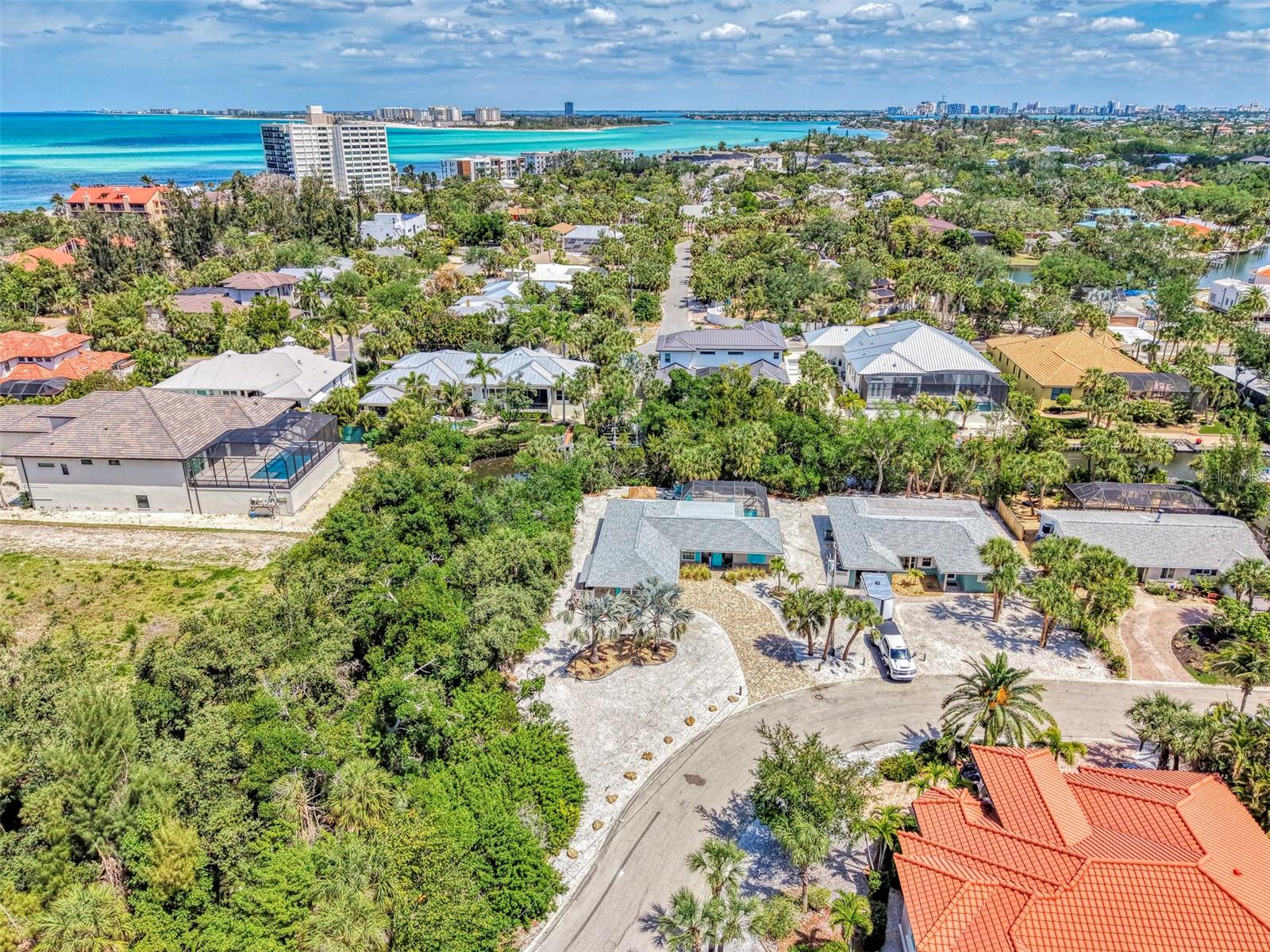 307 Avenida De Paradisio, FL