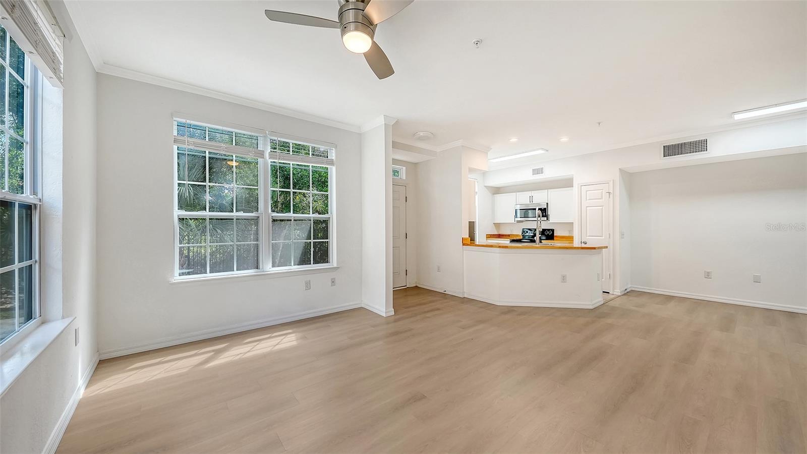 5561 Rosehill Road, FL