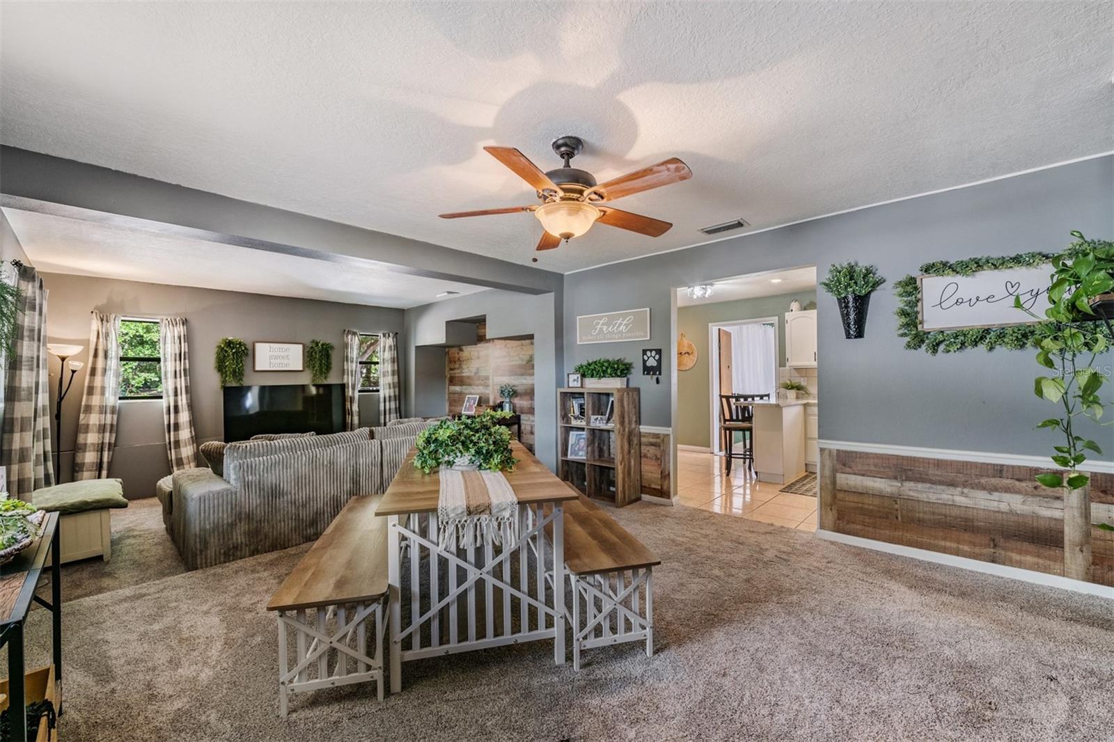 39048 Blue Jay Avenue, FL