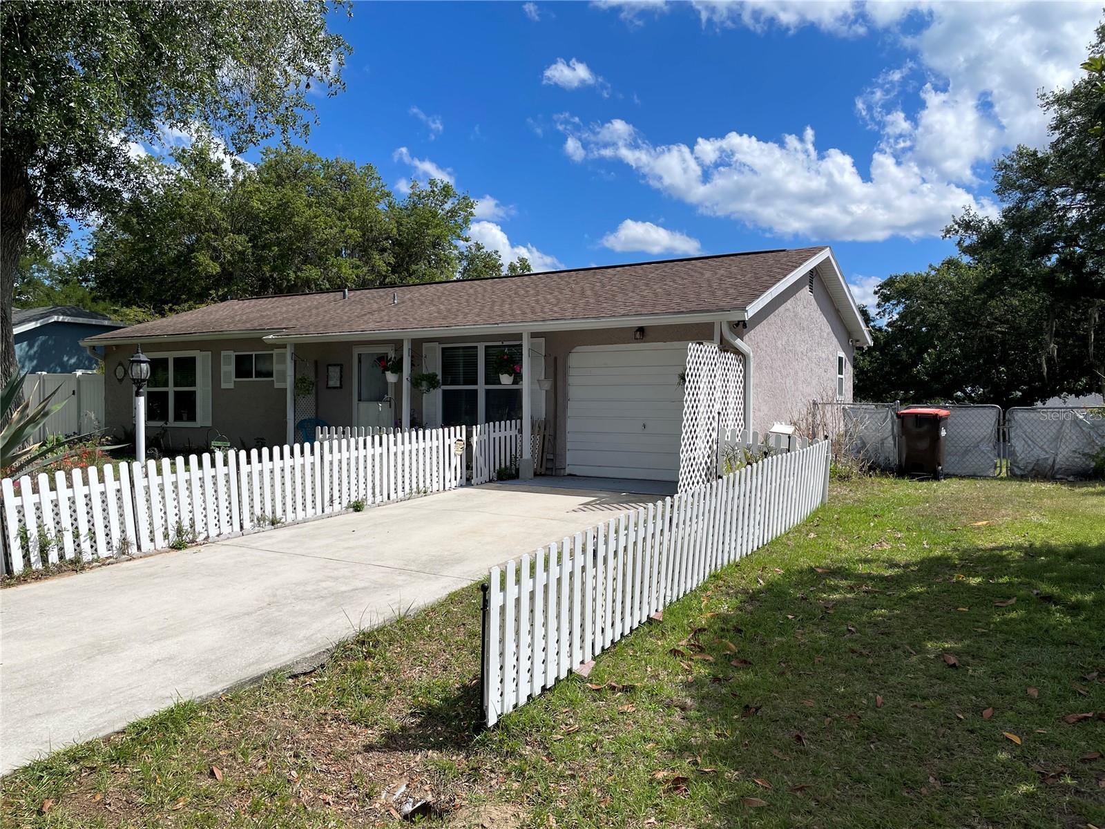 35 Hickory Track Way, FL