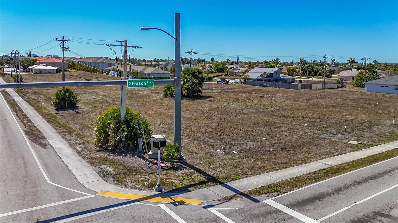 804 Gleason Parkway, FL