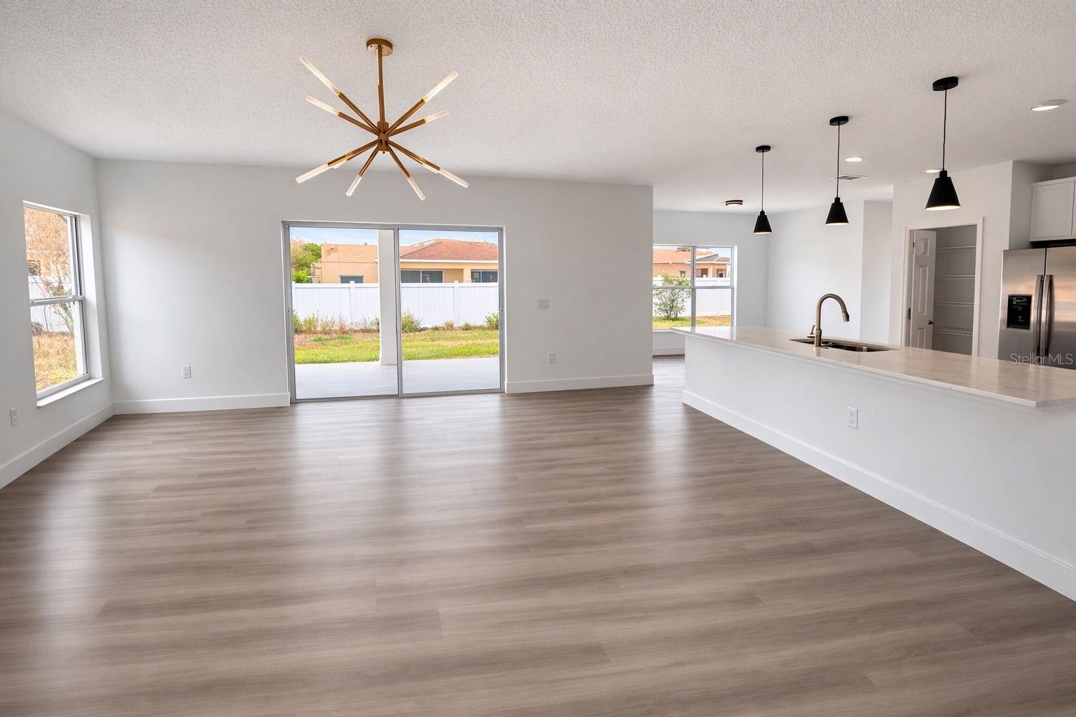 563 Bristol Circle, FL