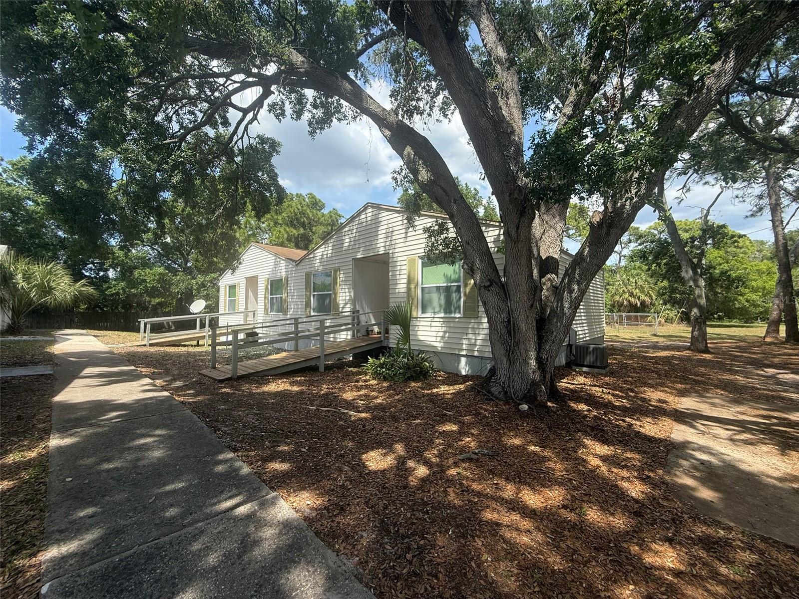 3664 Meriden Avenue, FL