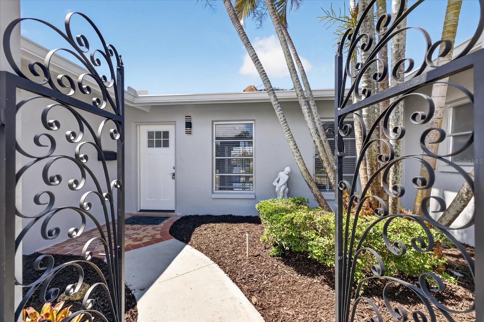 3818 Topsail Trail, FL