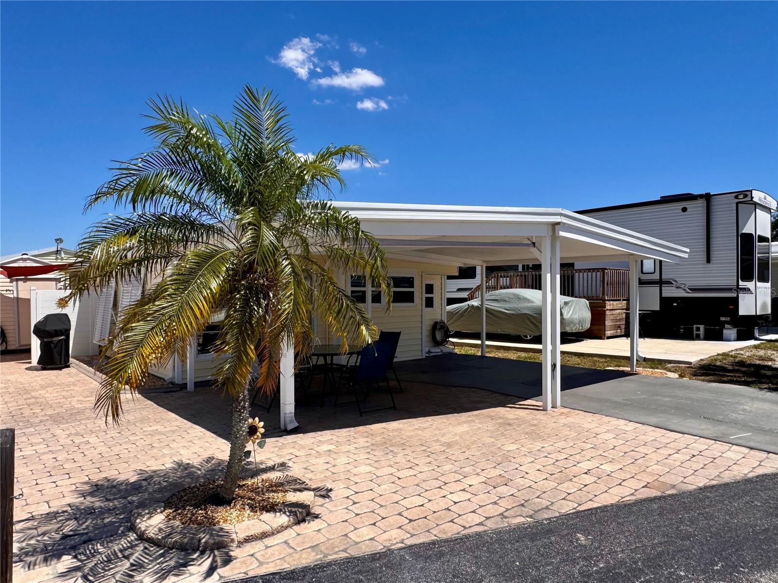 1475 Flamingo Drive, FL