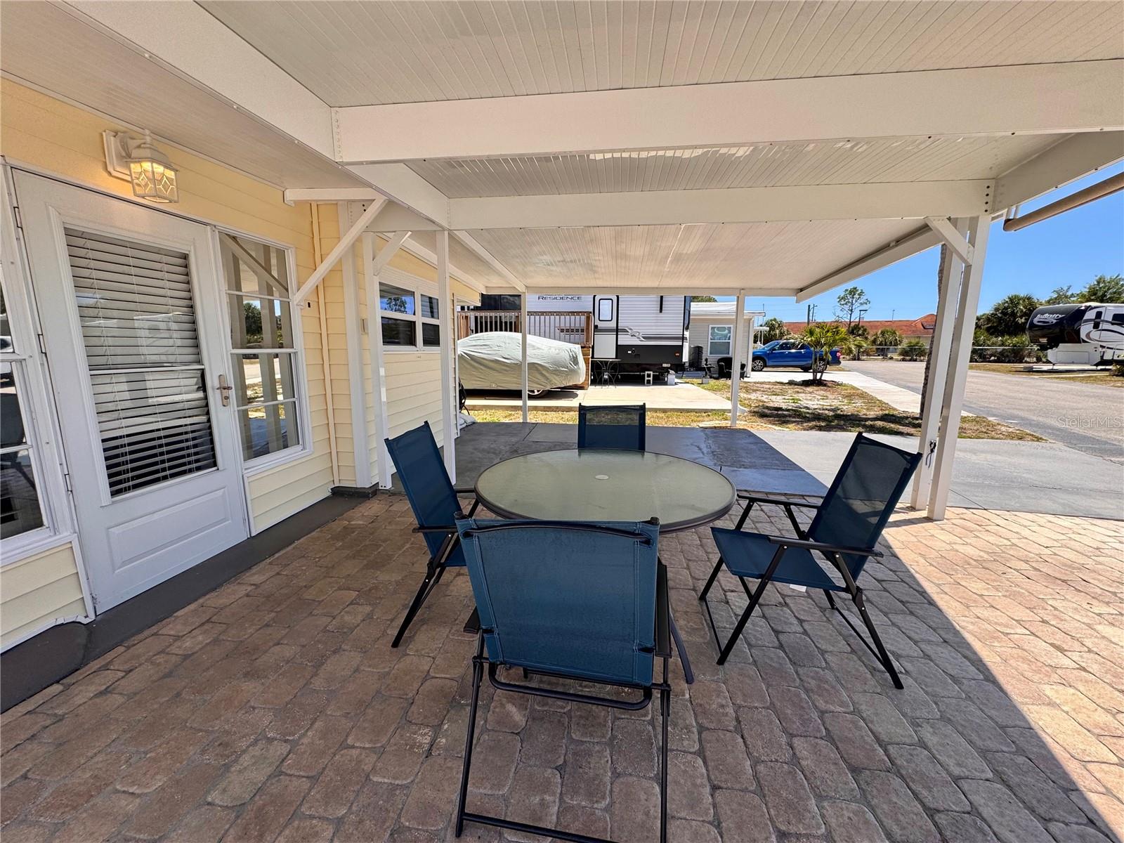 1475 Flamingo Drive, FL