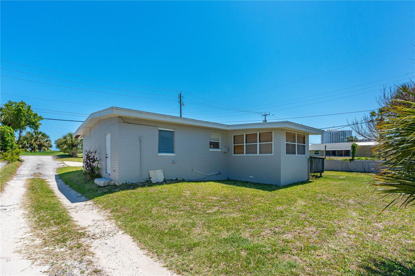 2908 Peninsula Drive, FL