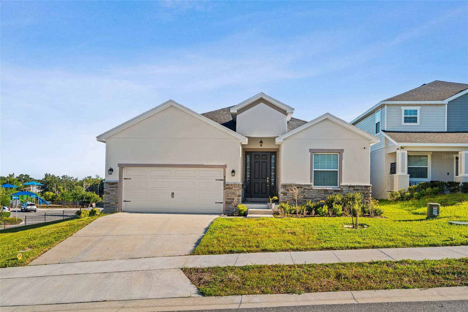 1553 Fleur Drive, FL