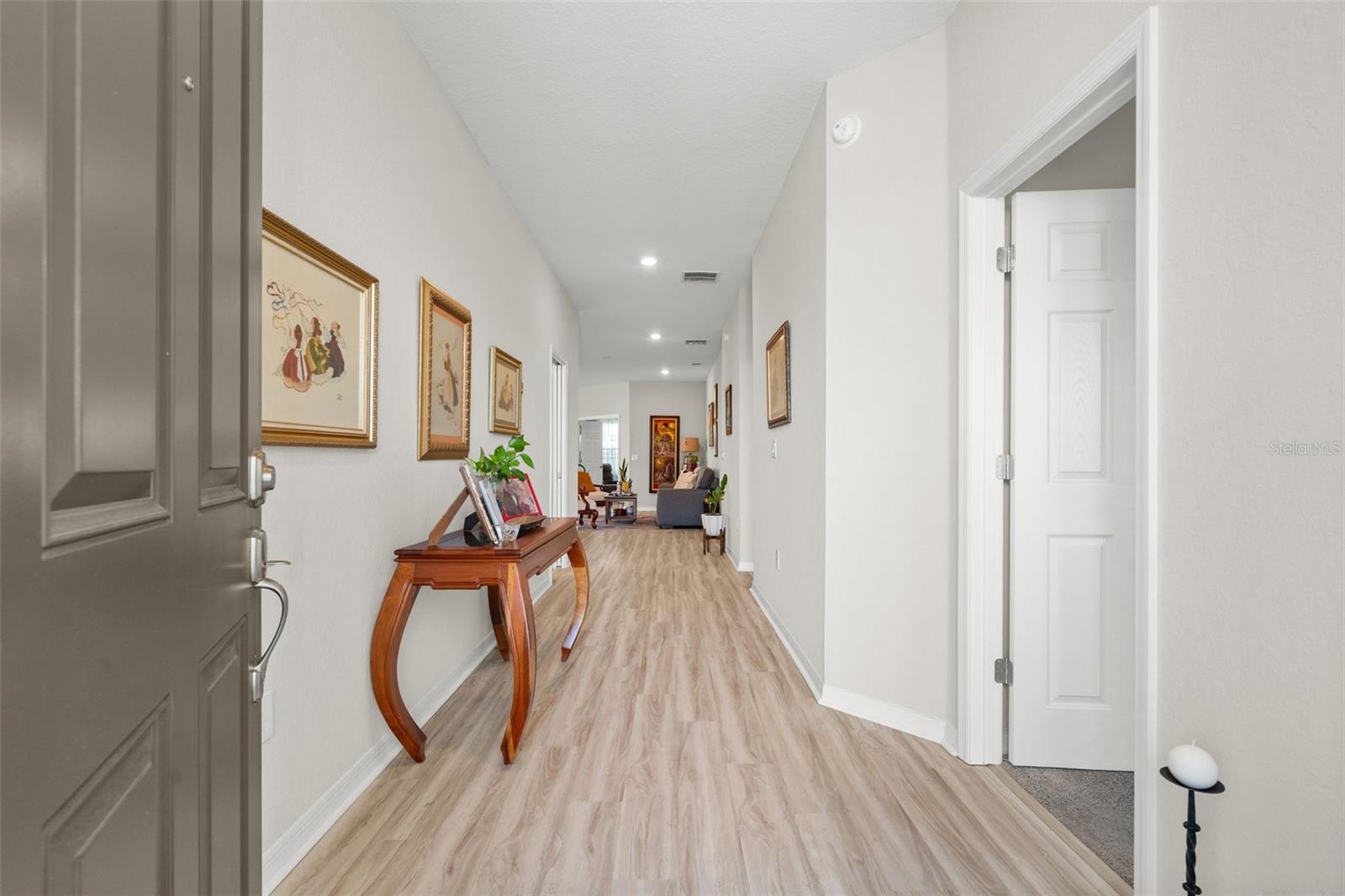 1553 Fleur Drive, FL