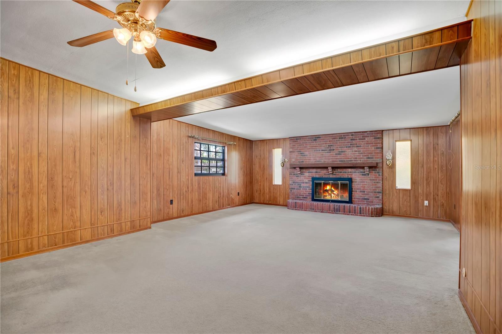 4511 Leslyn Court, FL
