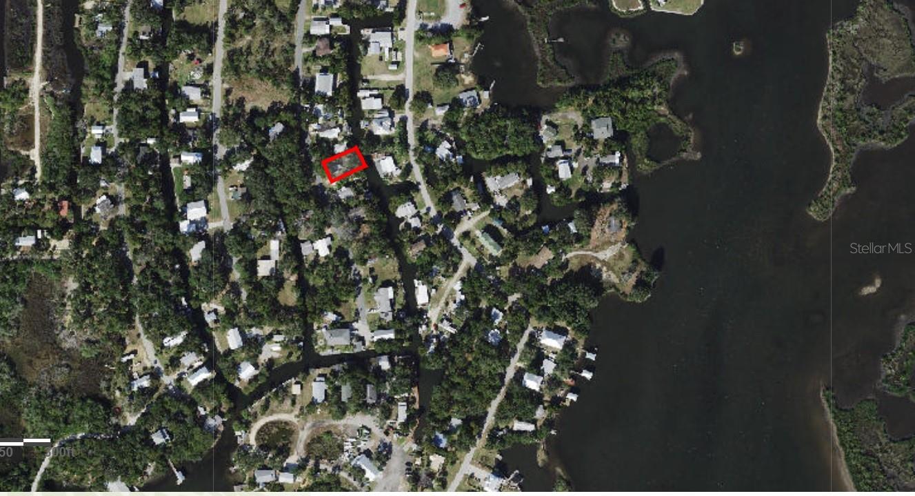 2211 Hunt Point, FL