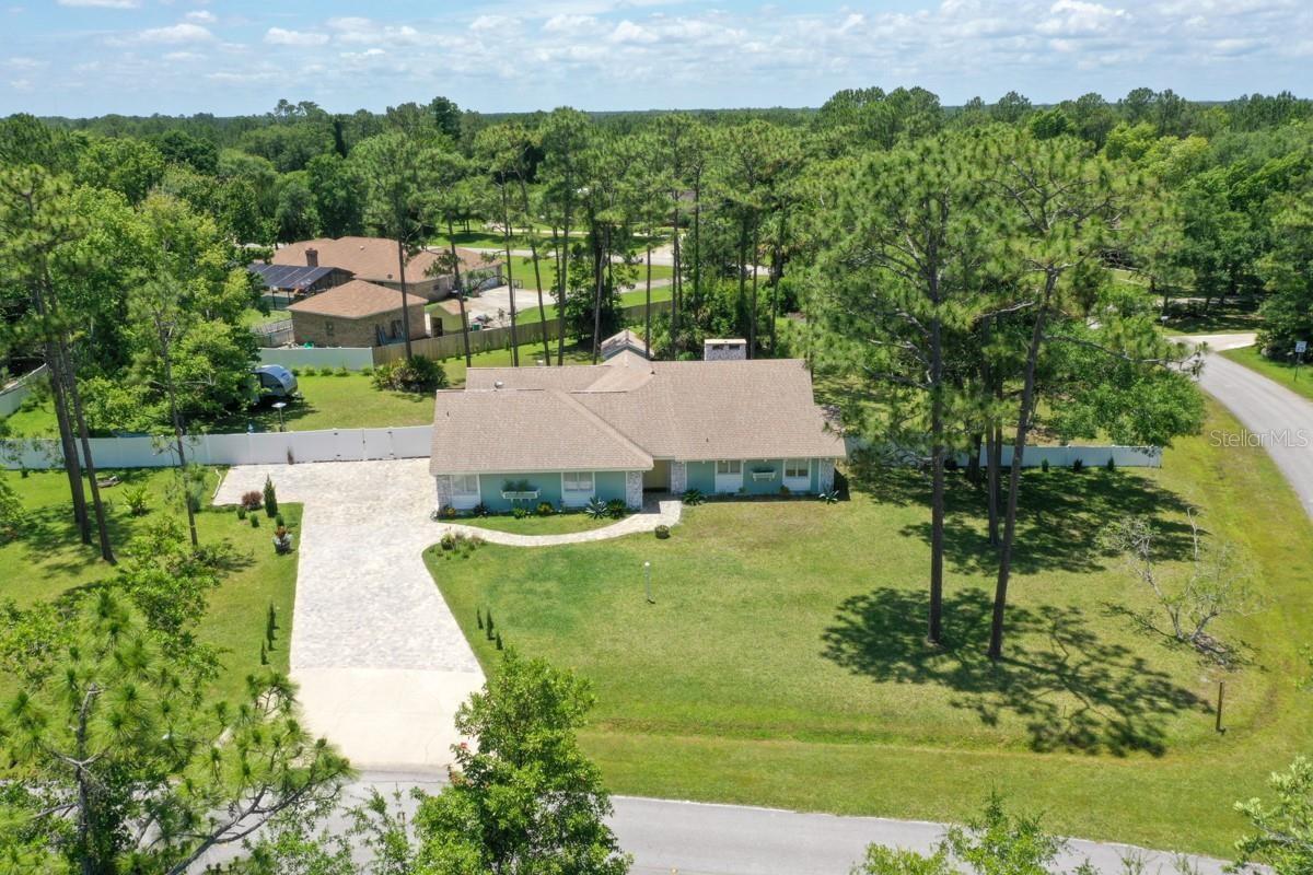 213 Riverbend Road, FL