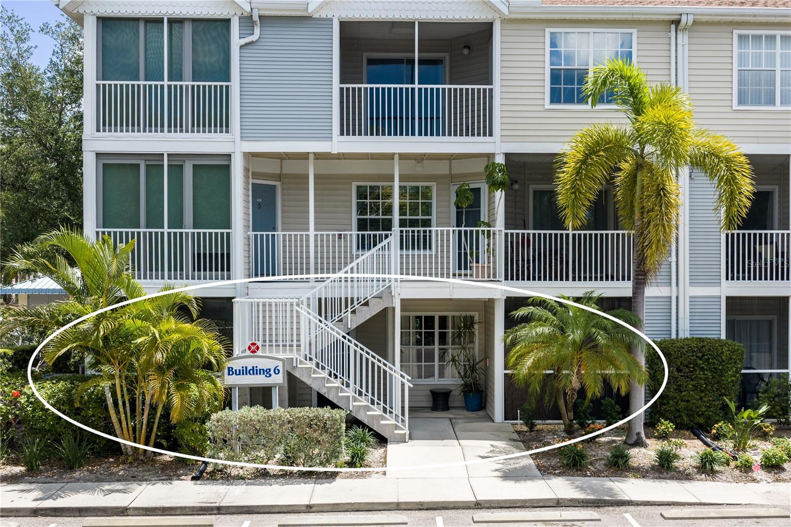 850 Tamiami Trail, FL