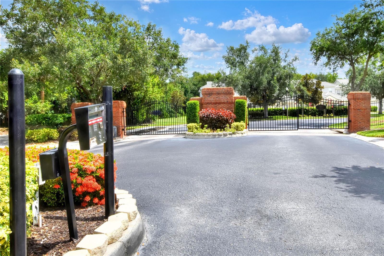 612 Grasslands Village Circle, FL