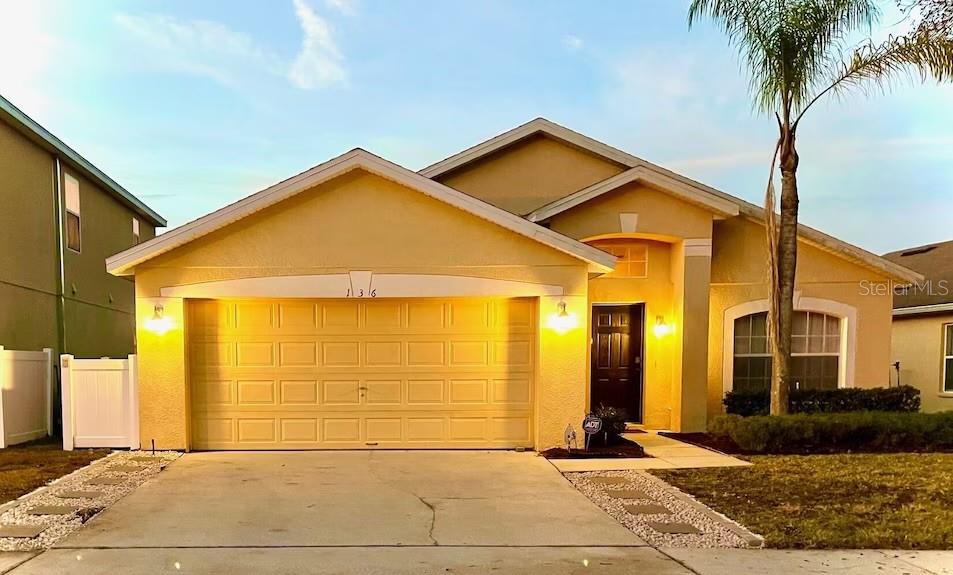 136 Starbird Court, FL
