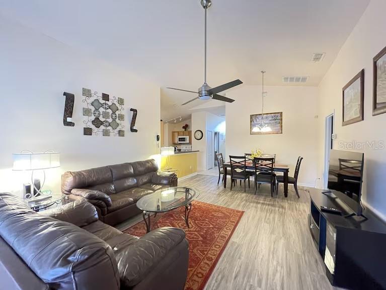 136 Starbird Court, FL