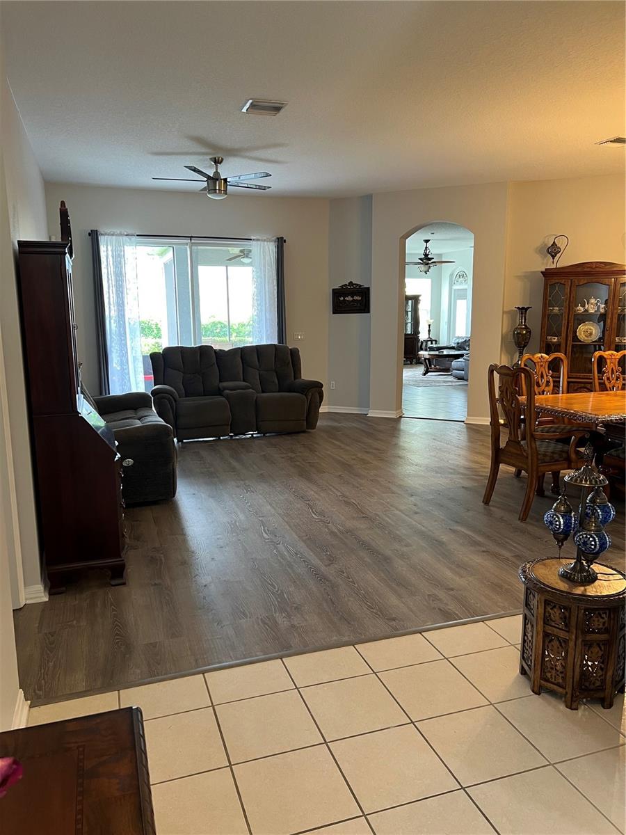 849 Shadowmoss Drive, FL