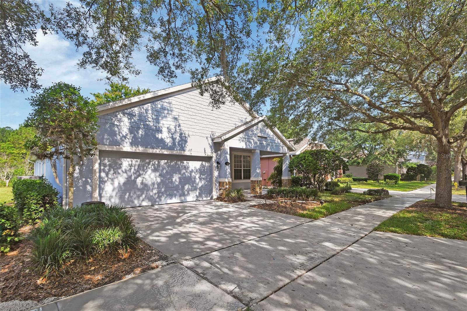 525 Heron Point Way, FL