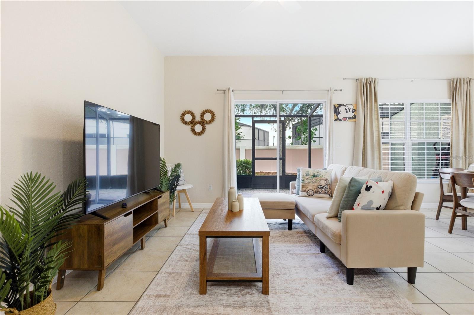 2420 Caravelle Circle, FL