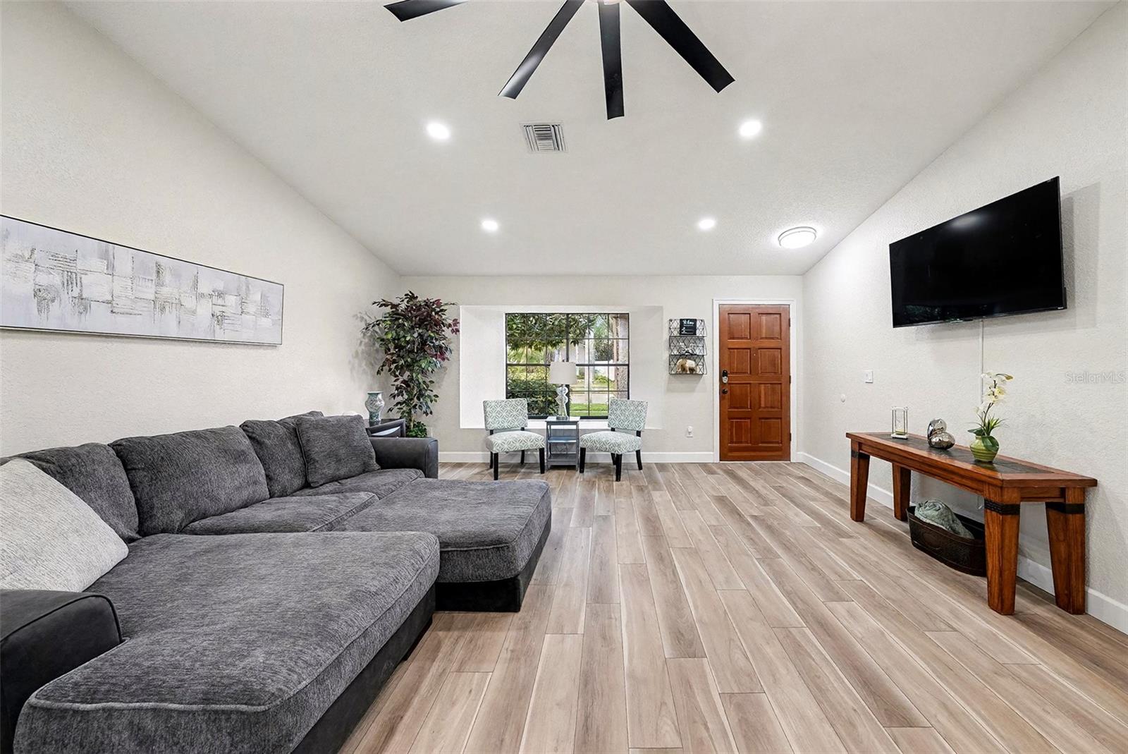 11325 Glenmont Drive, FL