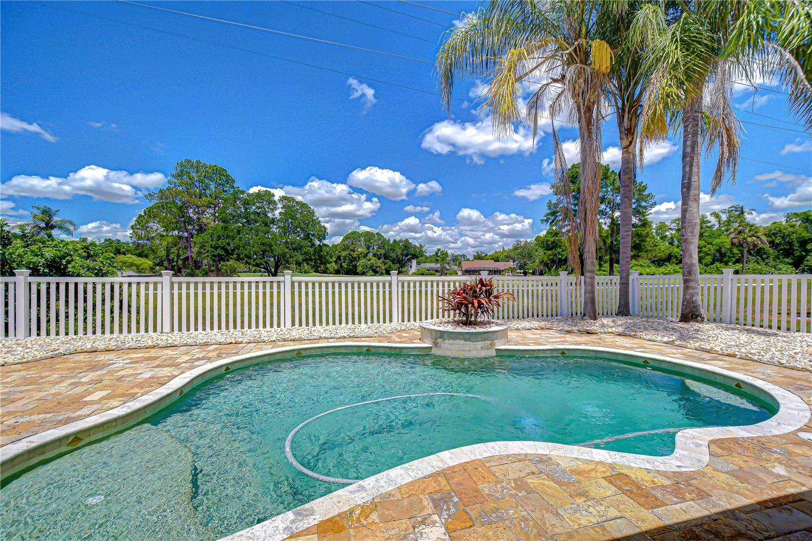 4505 Bloomsbury Court, FL