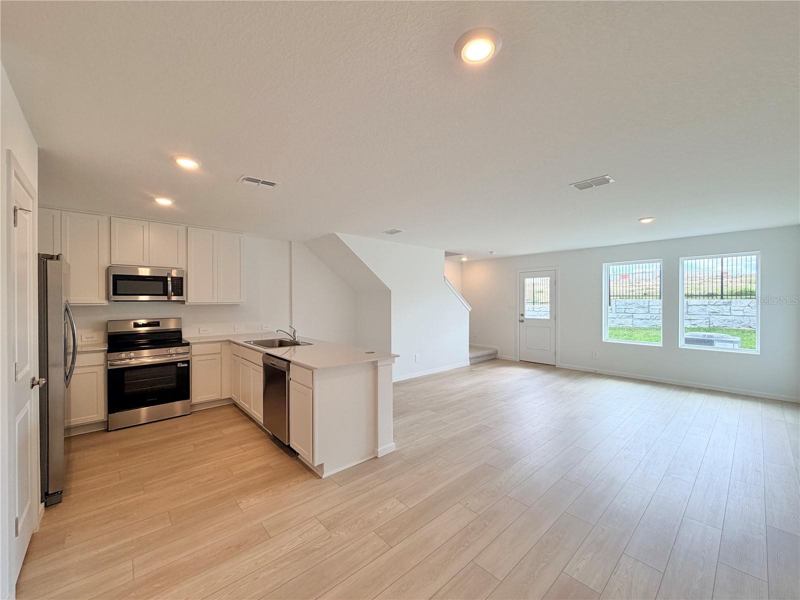 842 Lynx Street, FL