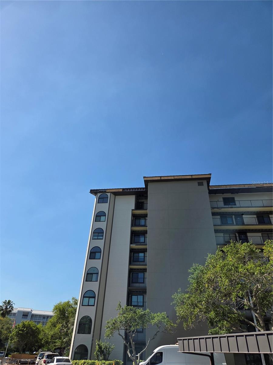 650 Island Way, FL