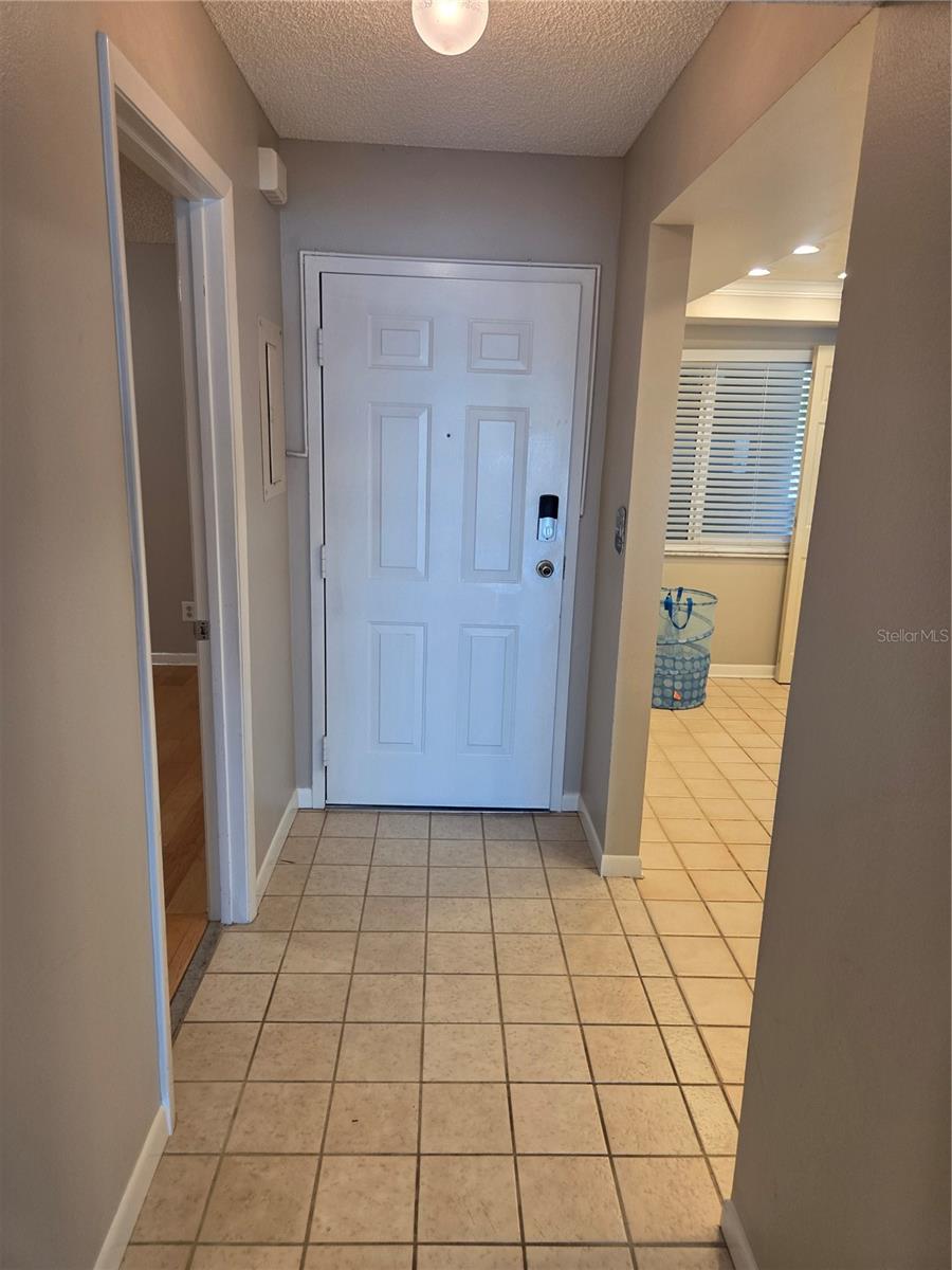 650 Island Way, FL