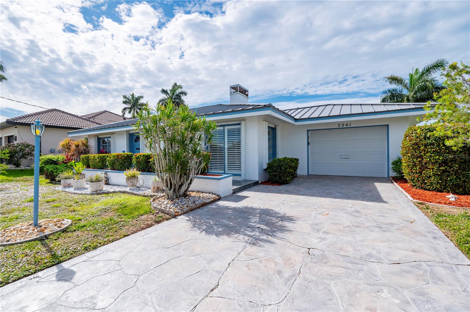 2241 Gulfview Road, FL
