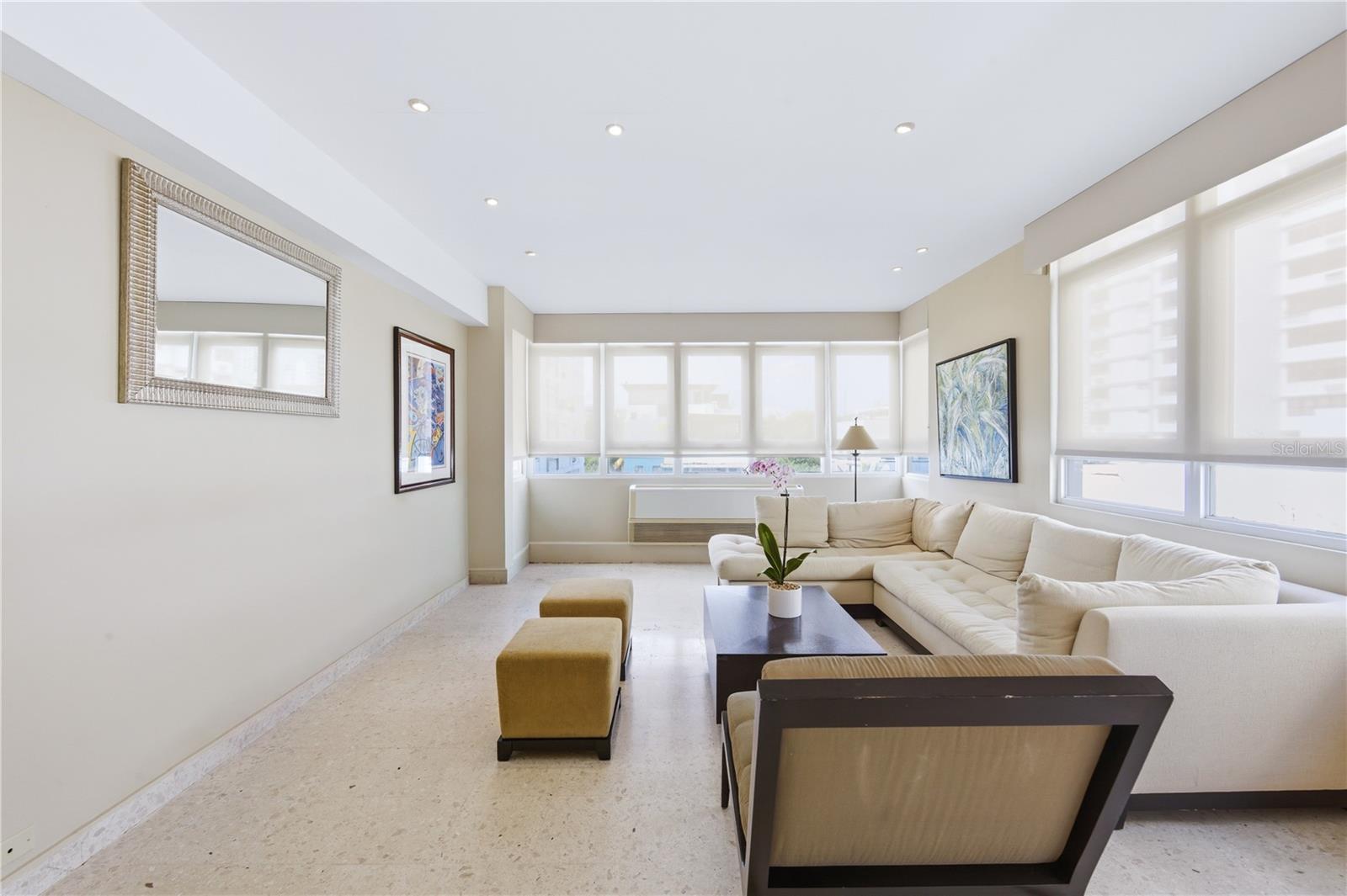 1115 Piccioni, PR
