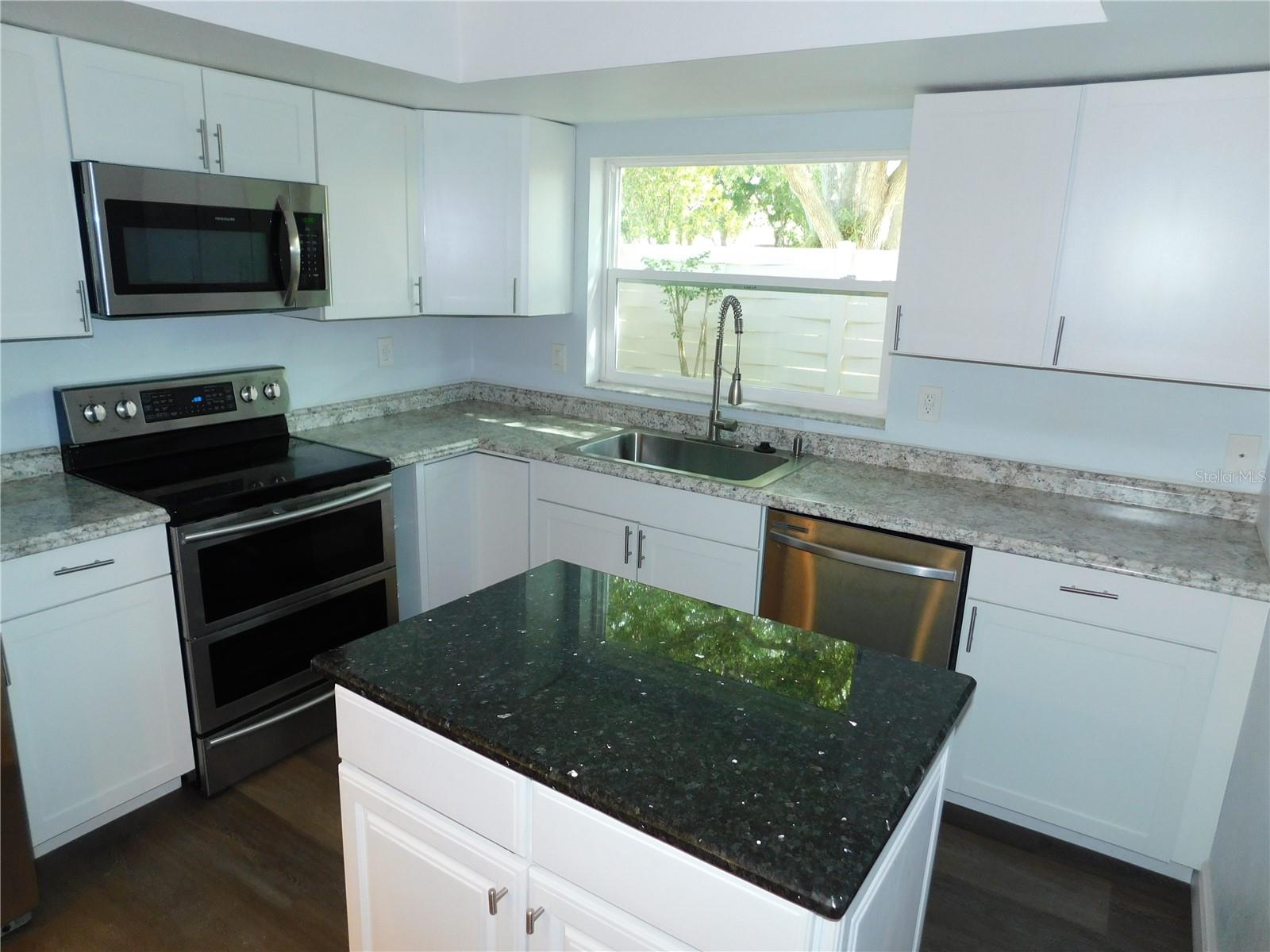 2561 Forest Run Court, FL