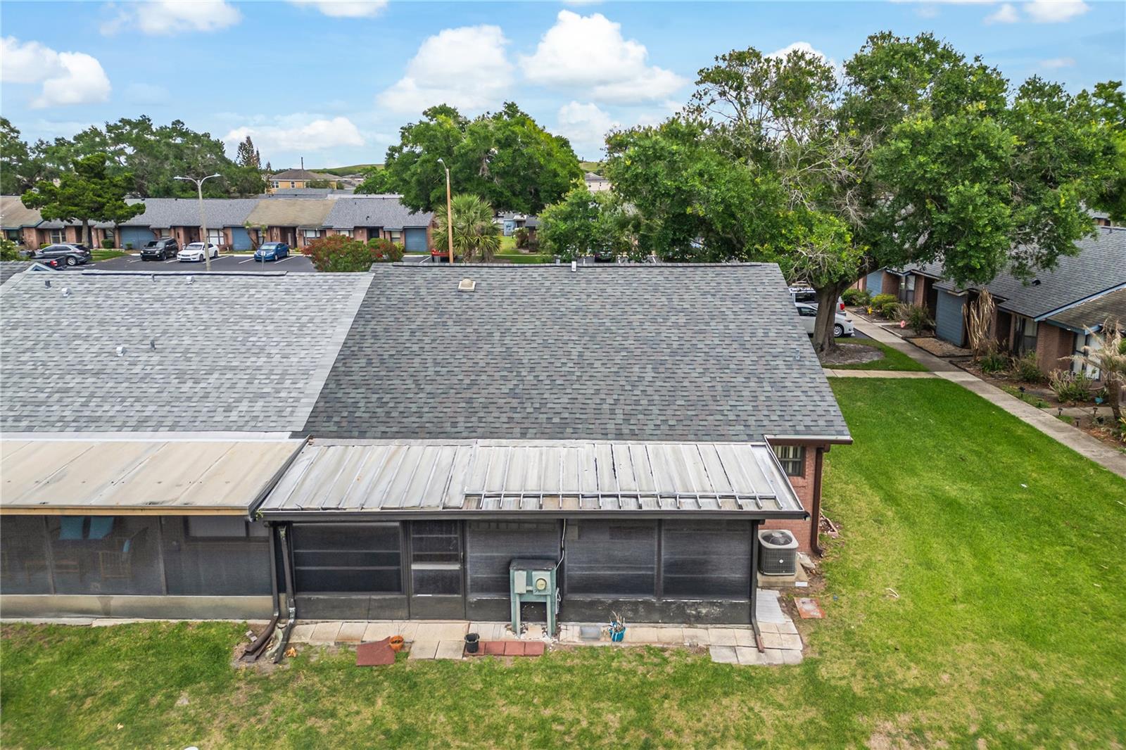 2818 Shannon Oak Court, FL