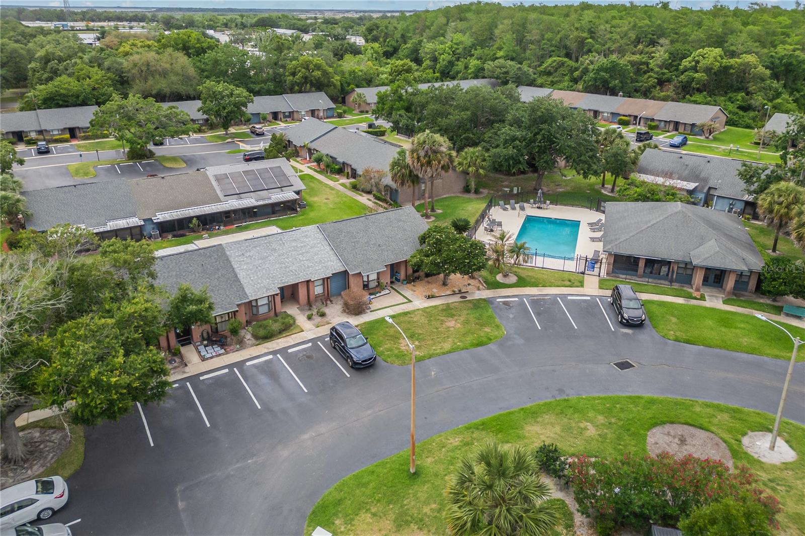2818 Shannon Oak Court, FL