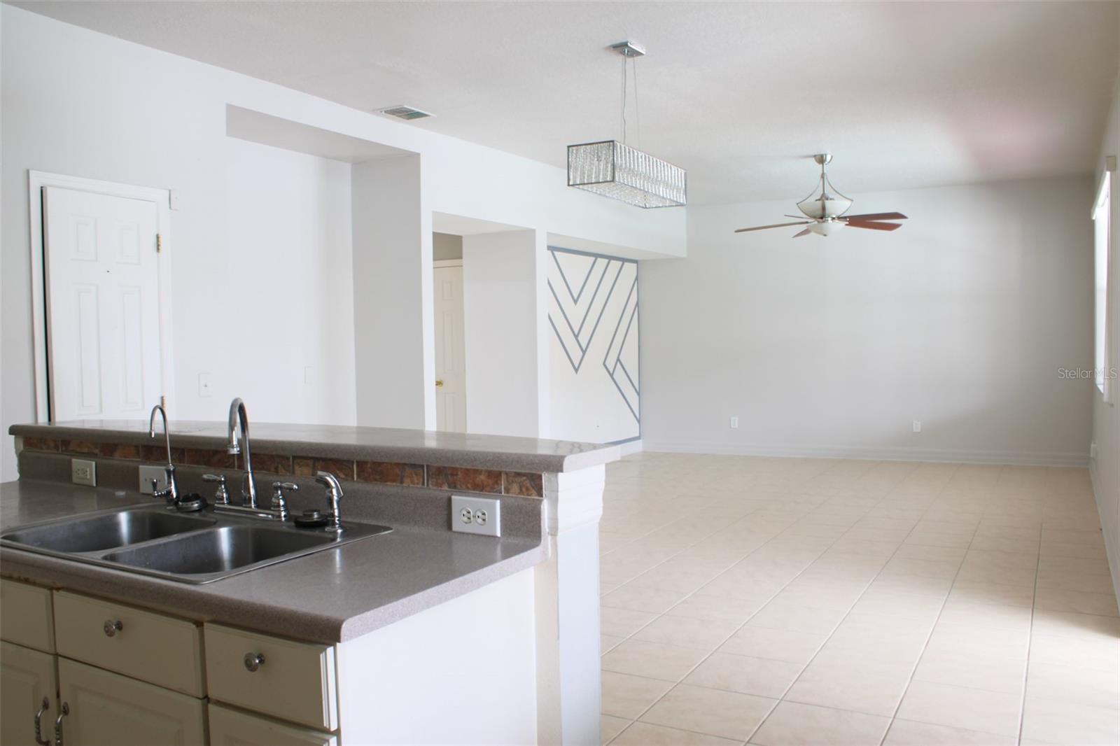1338 Blackwater Pond Drive, FL