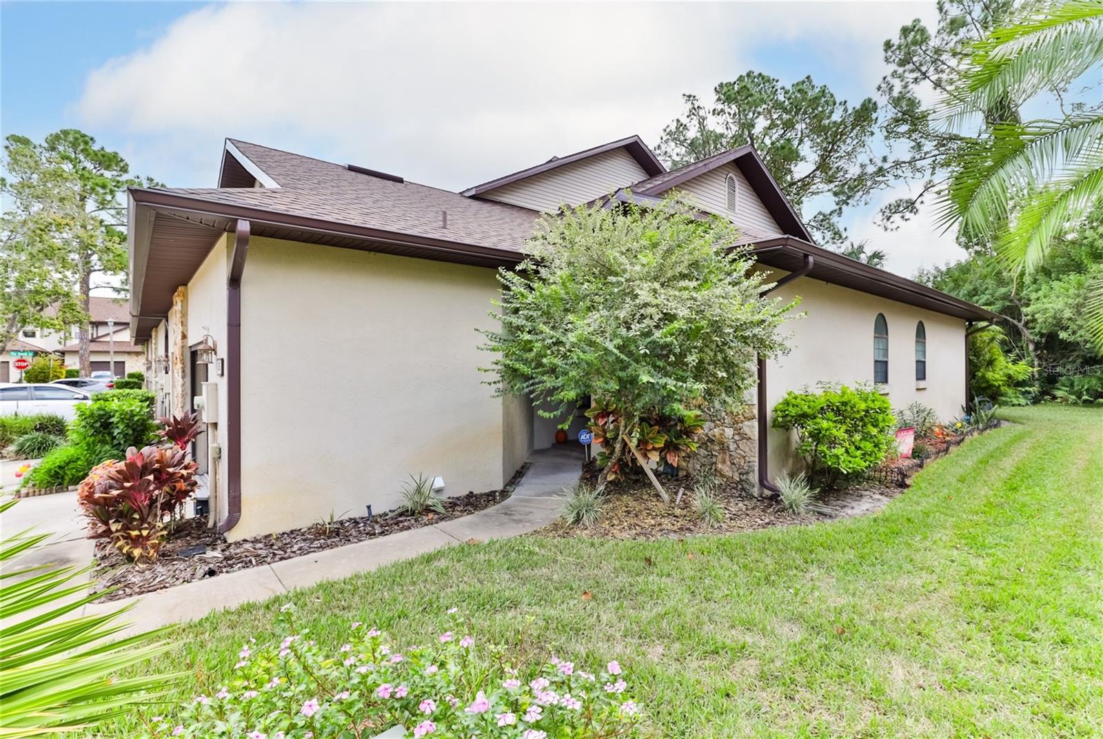121 Dovecote Lane, FL