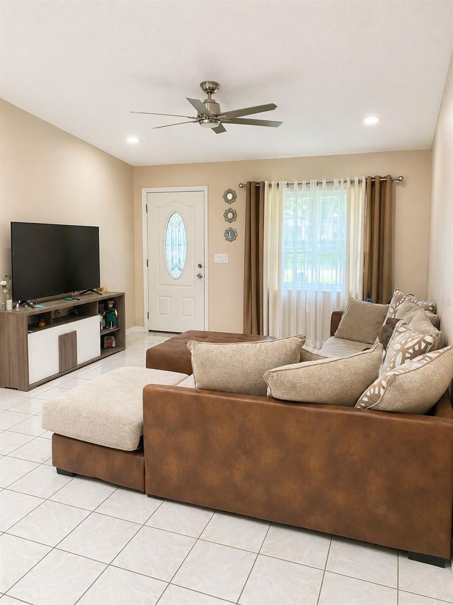 4805 Sparrow Drive, FL
