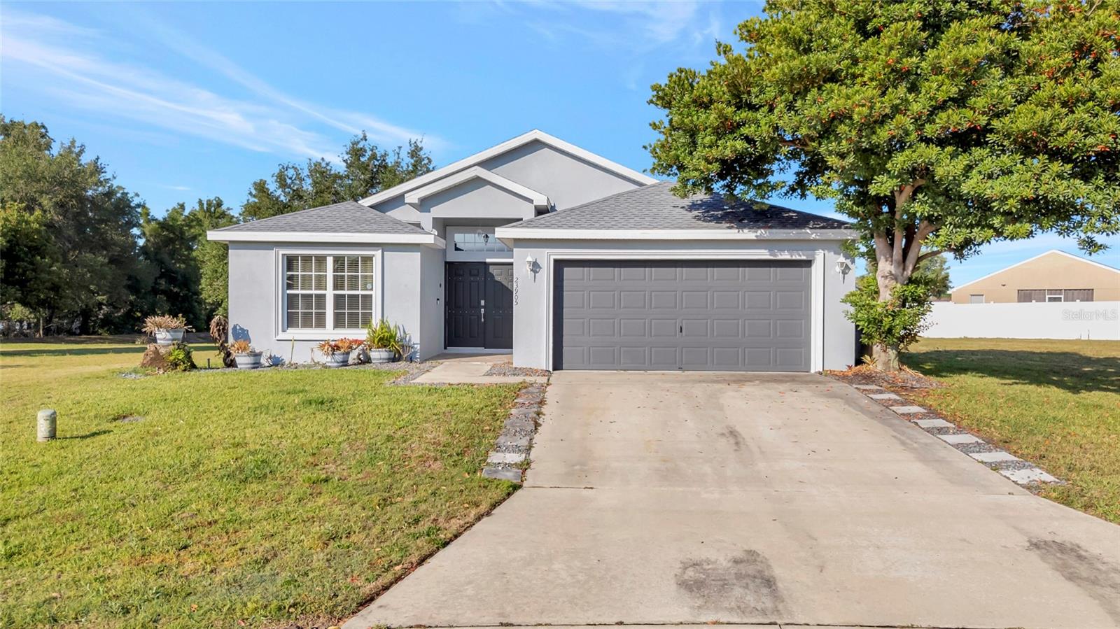 23905 Narrowleaf Court, FL